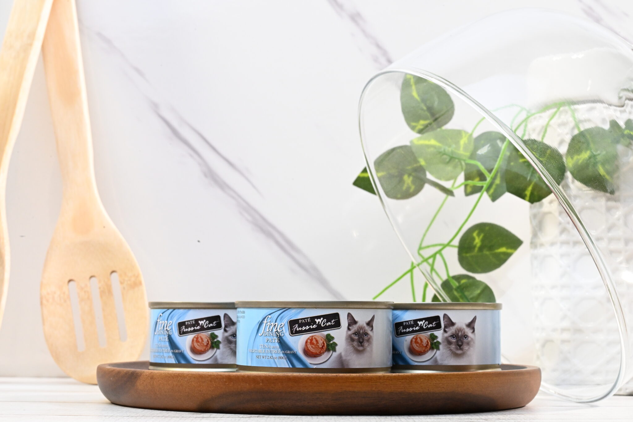 Tuna Vegetables Platter open